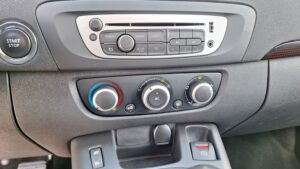 renault scenic benzine bredene tweedehandswagens garage peter (7)