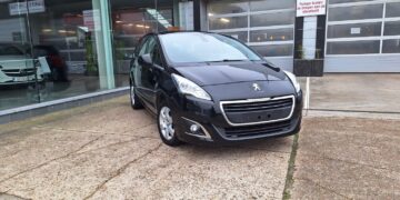 PEUGEOT 5008 BENZINE GARAGE PETER BREDENE TWEEDEHANDSWAGENS (1)