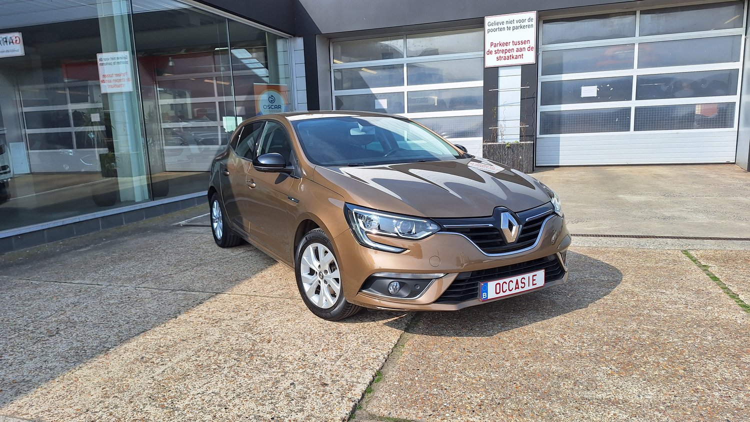 renault megane limited 1300 benzine tce115 tweedehandswagens garage peter bredene oostende (1)