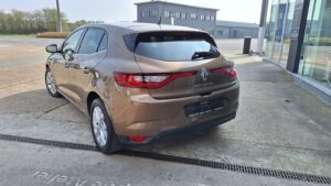 renault megane limited 1300 benzine tce115 tweedehandswagens garage peter bredene oostende (3)