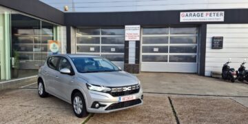 Dacia Sandero Expression TCe90 automaat benzine 2023 tweedehandswagens garage peter bredene oostende (1)
