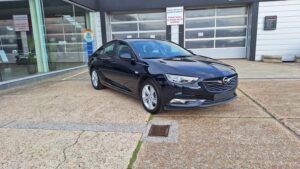 Opel Insignia Grand Sport 1500 benzine tweedehandswagens garage peter bredene oostende (1)