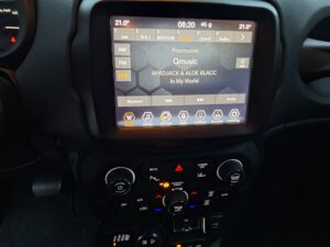 Jeep Renegade 1300 Hybrid Limited4X 2021 voorkant tweedehandswagens garage peter bredene oostende (7)