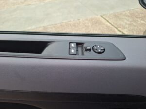 peugeot expert 2000 D laadruimte afgewerkt tweedehandswagens garage peter bredene oostende (10)