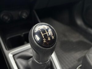 SWIFT 1200 BENZINE HYBRIDE GARAGE PETER BREDENE OOSTENDE (5)