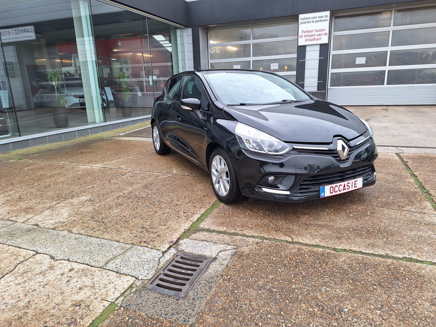 renault clio 09 tce limited 2018 benzine tweedehandswagens garage peter bredene oostende (1)
