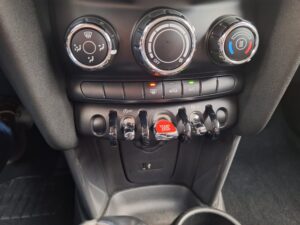 MINI ONE 1500 benzine tweedehandswagens garage peter bredene oostende (9)