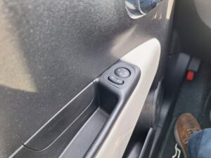 Fiat 500 1000 benzine hybrid dolcevita tweedehandswagens garage peter bredene oostende (10)