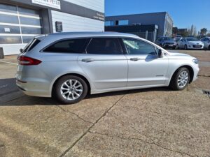 Ford Mondeo 2000 benzine hybrid automaat tweedehandswagens garage peter bredene oostende (2)