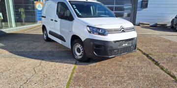 Citroen Berlingo 1500 diesel lichte vracht tweedehandswagens garage peter bredene oostende (1)