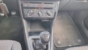 volkswagen t cross 10 benzine 2022 zilver tweedehandswagens garage peter bredene oostende (8)