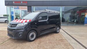 OPEL VIVARO LICHTE VRACHT tweedehandswagens garage peter bredene oostende (7)