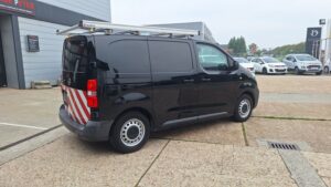 OPEL VIVARO LICHTE VRACHT tweedehandswagens garage peter bredene oostende (9)