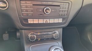 mercedes b180 1600 benzine 2016 tweedehandswagens garage peter bredene oostende (10)