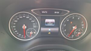 mercedes b180 1600 benzine 2016 tweedehandswagens garage peter bredene oostende (12)